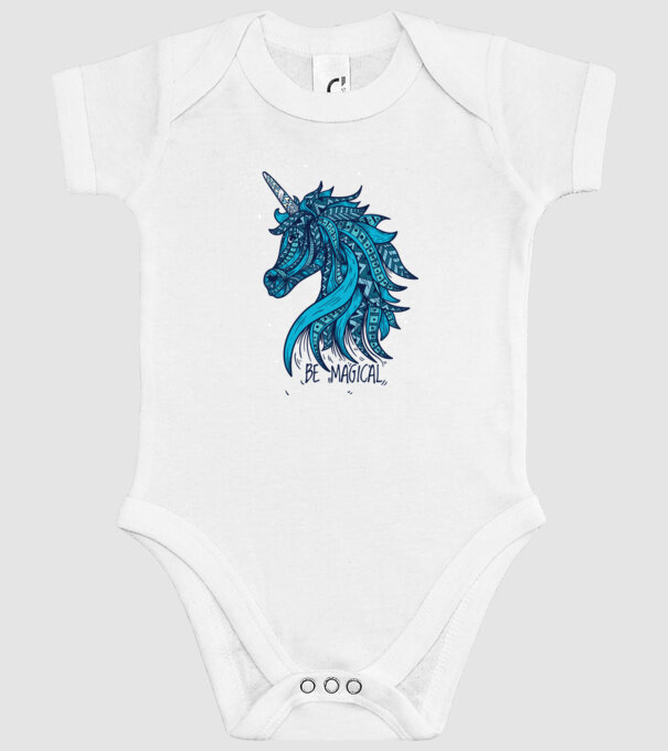 Unicorn magic model alb pe tricou