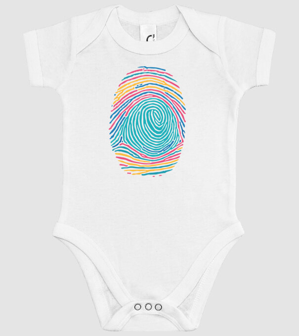 Amprentă curcubeu model alb pe tricou