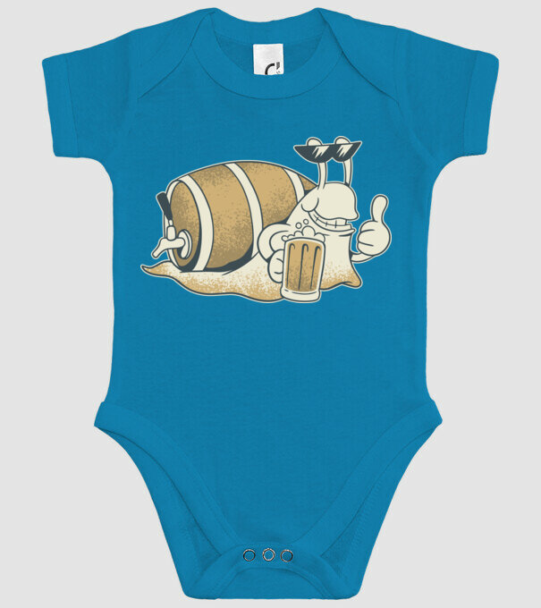 Melc cu bere model turcoaz pe tricou