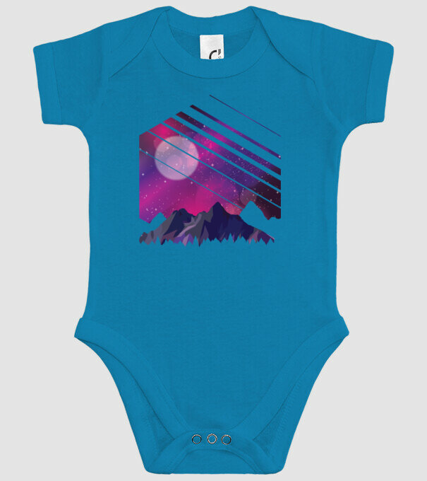 Noapte în munți cu stele model turcoaz pe tricou