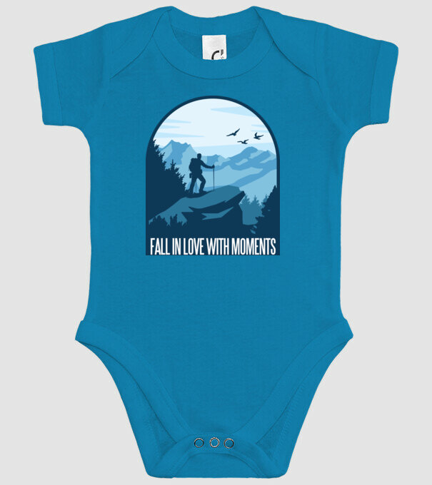 Fall in love with moments model turcoaz pe tricou
