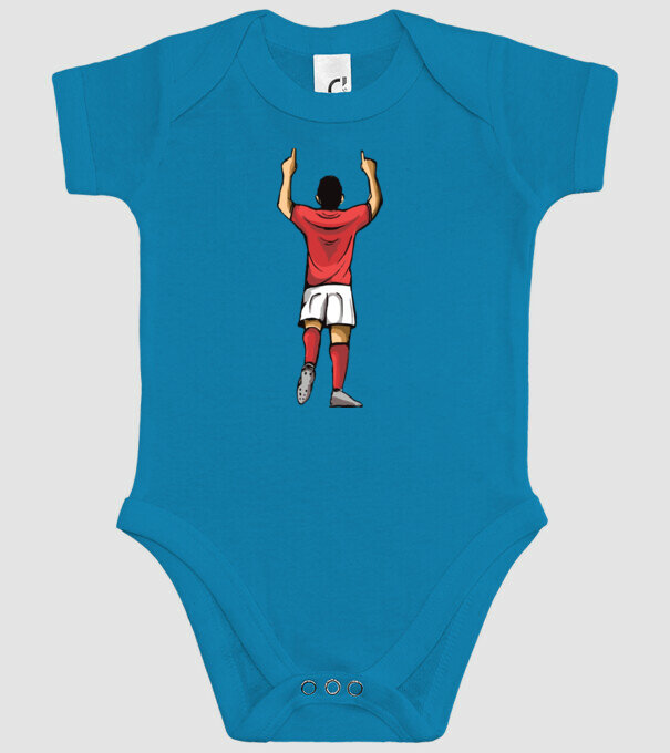 Fotbalist sărbătorind golul model turcoaz pe tricou