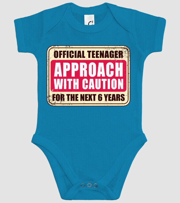 Adolescent oficial Abordați cu prudență model turcoaz pe tricou