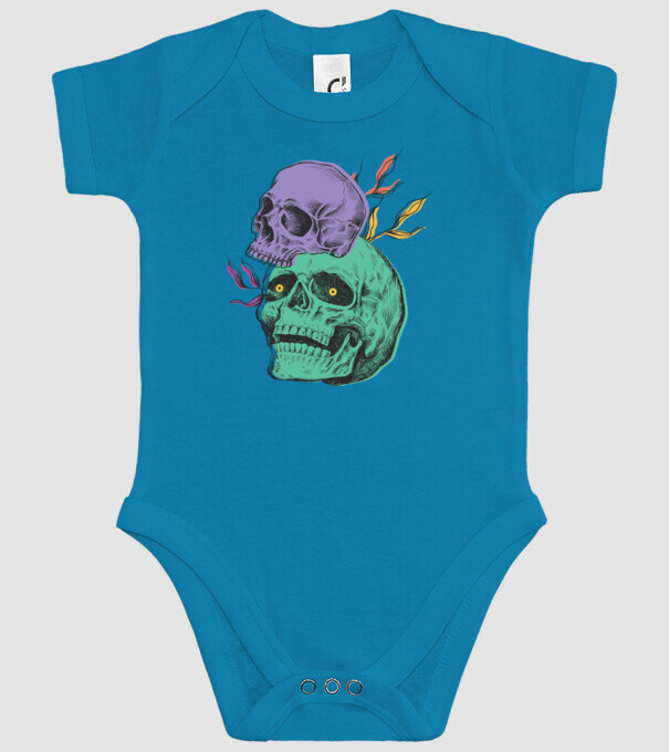 Cranii model turcoaz pe tricou