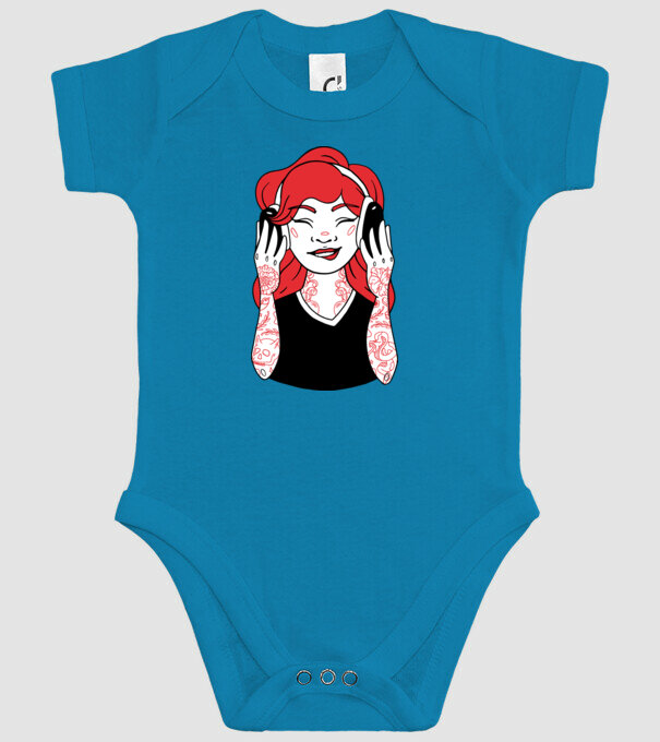 Fată Gamer tatuată model turcoaz pe tricou
