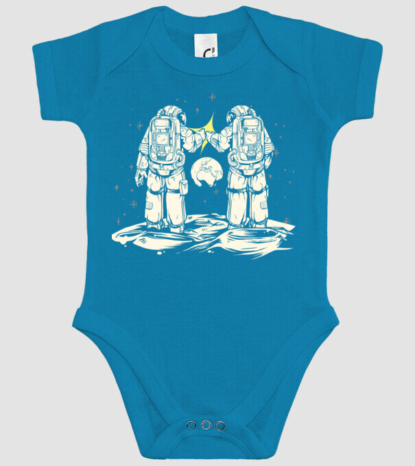 Prieteni Astronaut model turcoaz pe tricou