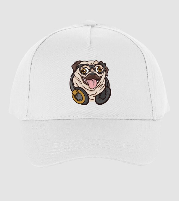 Mops cu căști model alb pe tricou