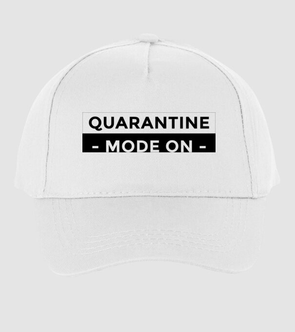 Quarantine mode on model alb pe tricou
