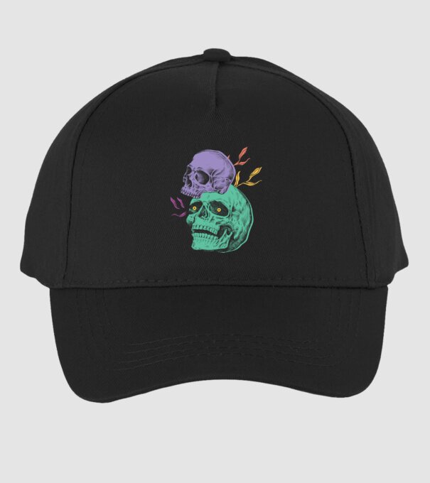 Cranii model negru pe tricou