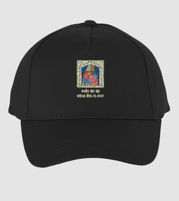 Prințesă de basm cu mască model negru pe tricou