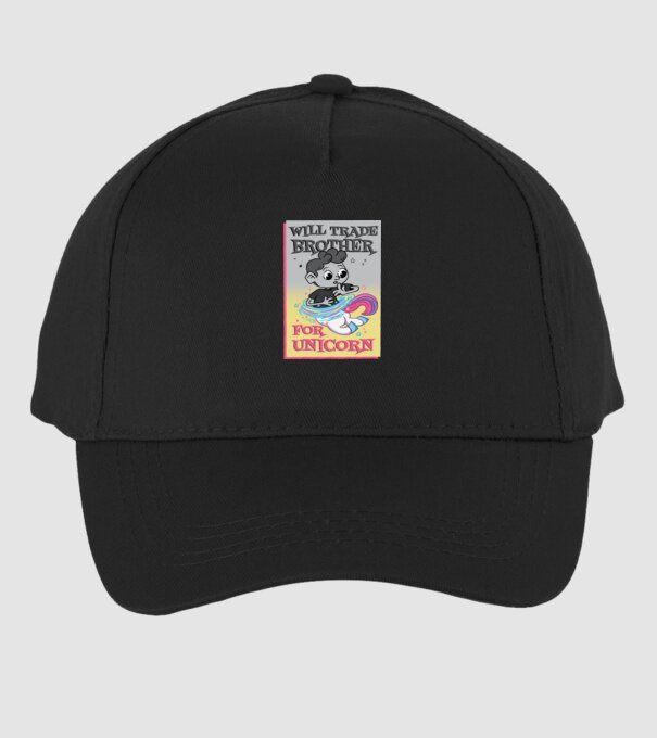 Îl ofer la schimb pe fratele meu pentru un unicorn model negru pe tricou