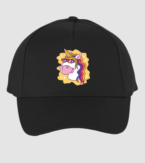 Cap de unicorn model negru pe tricou