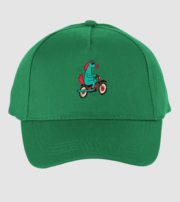 Cal cu bicicletă model verde pe tricou