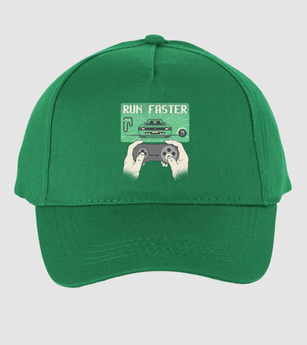 Retro gamer Outrun model verde pe tricou