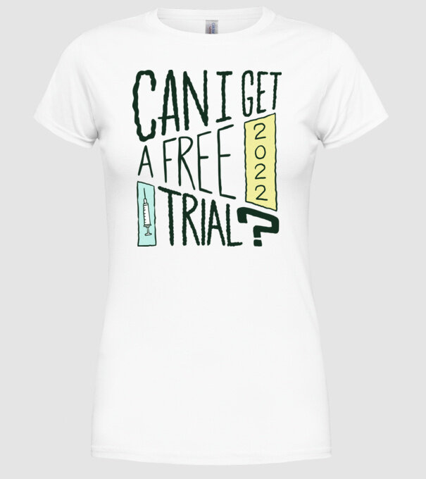  model alb pe tricou