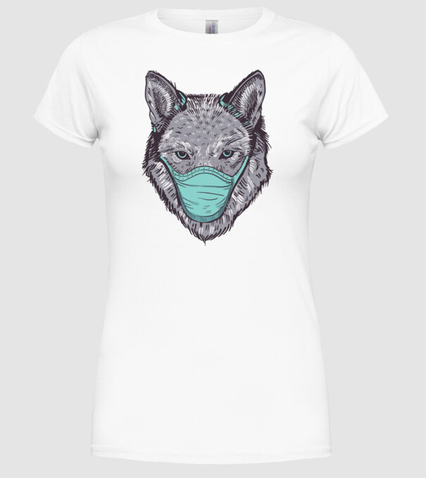 model alb pe tricou