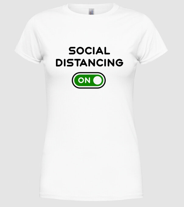 Social distancing on model alb pe tricou