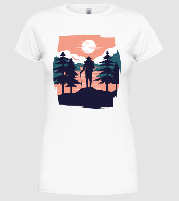 Drumeție model alb pe tricou