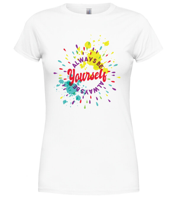  model  pe tricou