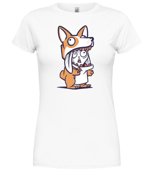  model  pe tricou