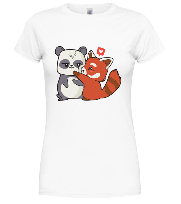  model  pe tricou