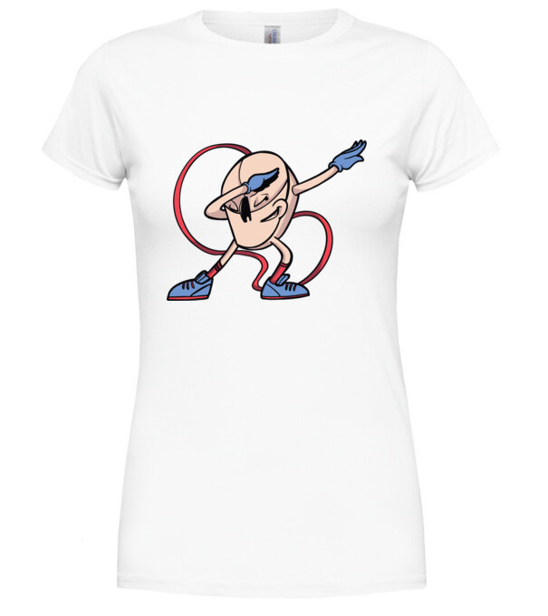  model  pe tricou