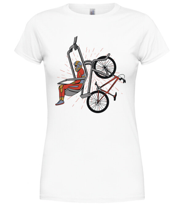  model  pe tricou