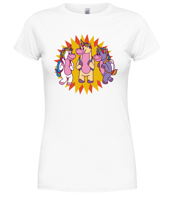  model  pe tricou