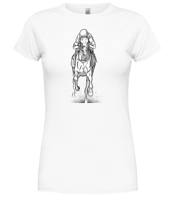  model  pe tricou