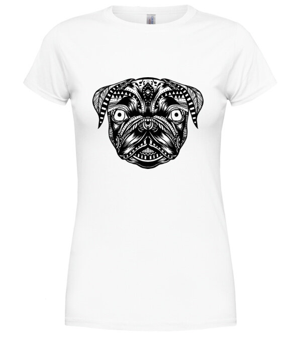  model  pe tricou