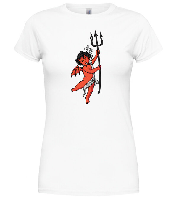  model  pe tricou