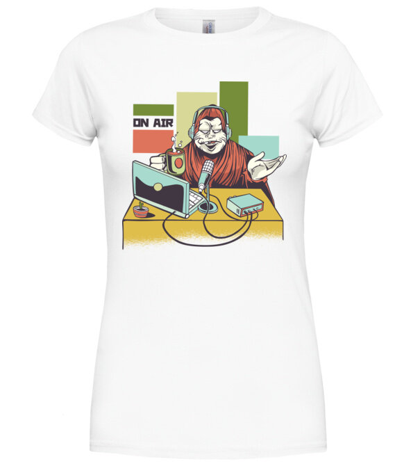  model  pe tricou
