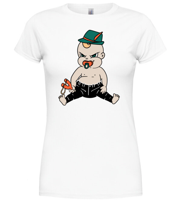  model  pe tricou