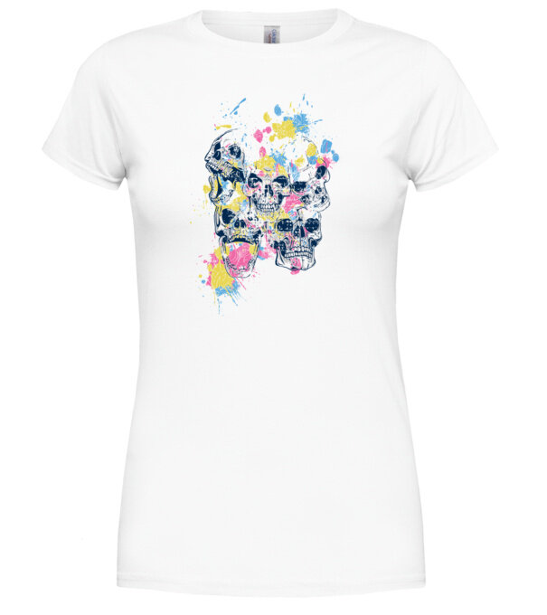  model  pe tricou
