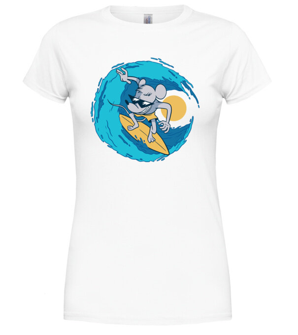  model  pe tricou
