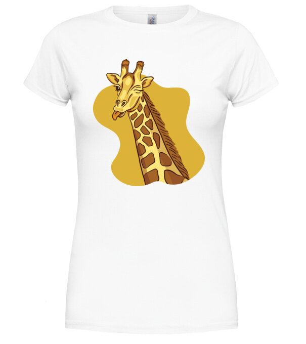  model  pe tricou