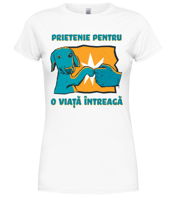  model  pe tricou