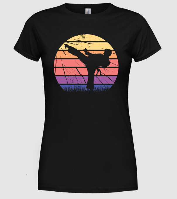 Karate Retro model negru pe tricou
