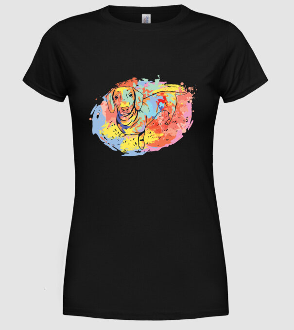Teckel colorat model negru pe tricou