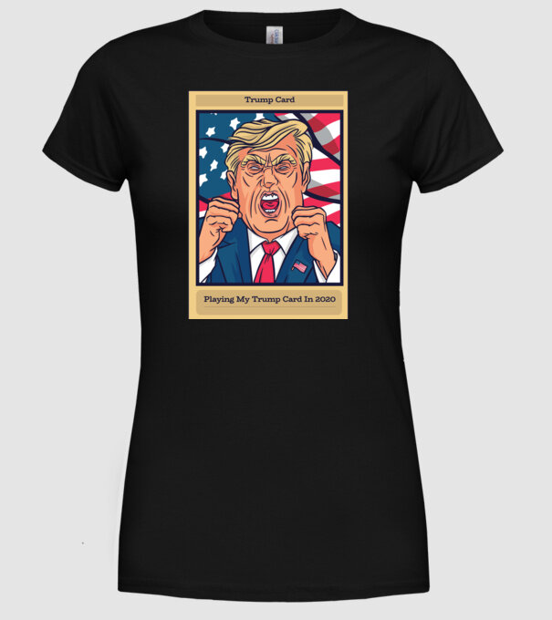 model negru pe tricou
