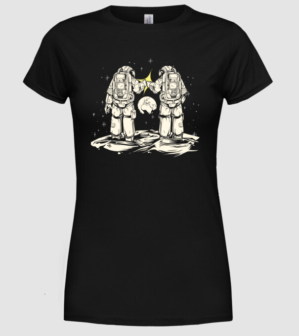 Prieteni Astronaut model negru pe tricou