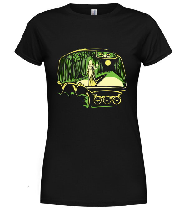  model  pe tricou