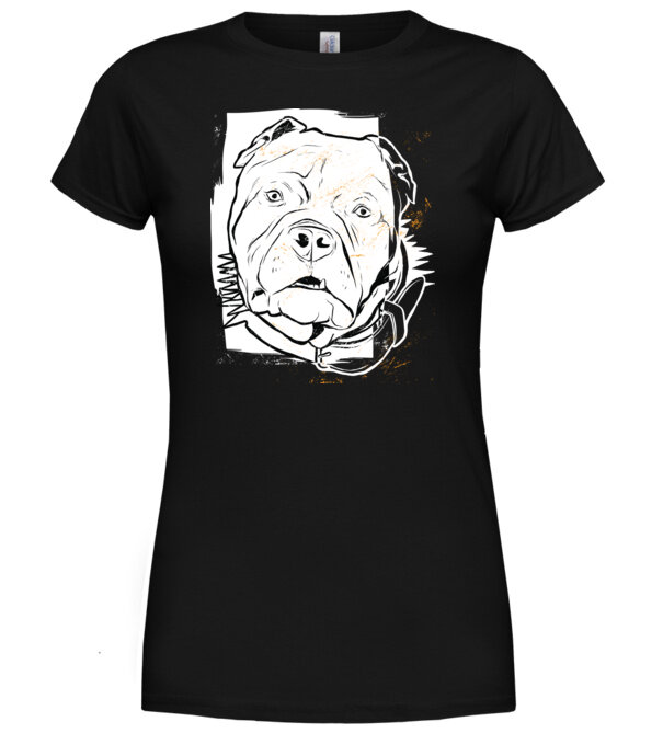  model  pe tricou