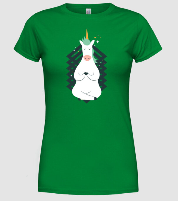 Yoga Unicron model verde pe tricou