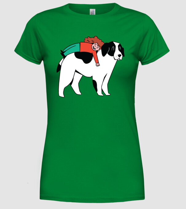 Fetiță cu câine model verde pe tricou
