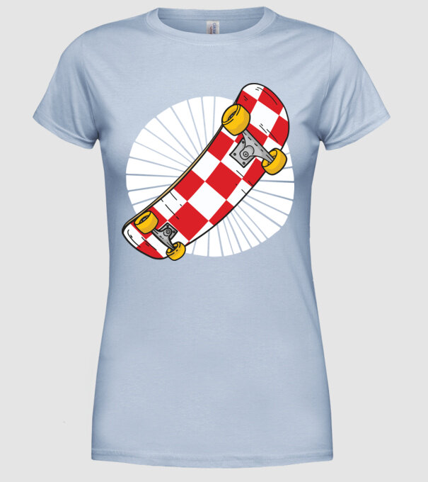 Skateboard model albastru deschis pe tricou