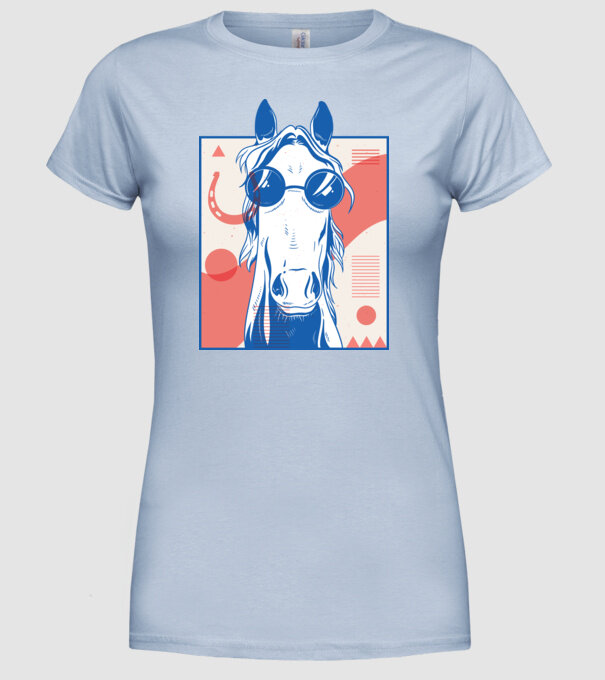 Cal Hippy model albastru deschis pe tricou