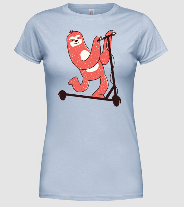 Leneș pe trotinetă model albastru deschis pe tricou