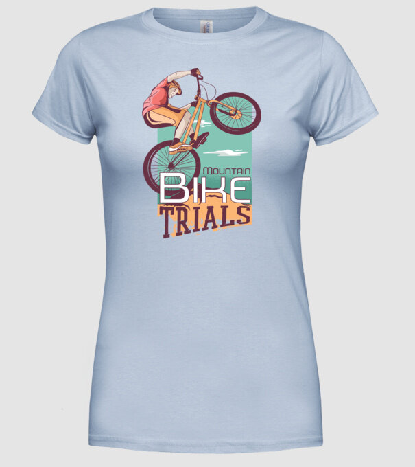 Truc Mountainbike model albastru deschis pe tricou