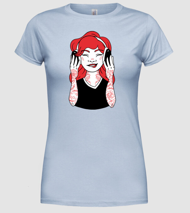 Fată Gamer tatuată model albastru deschis pe tricou